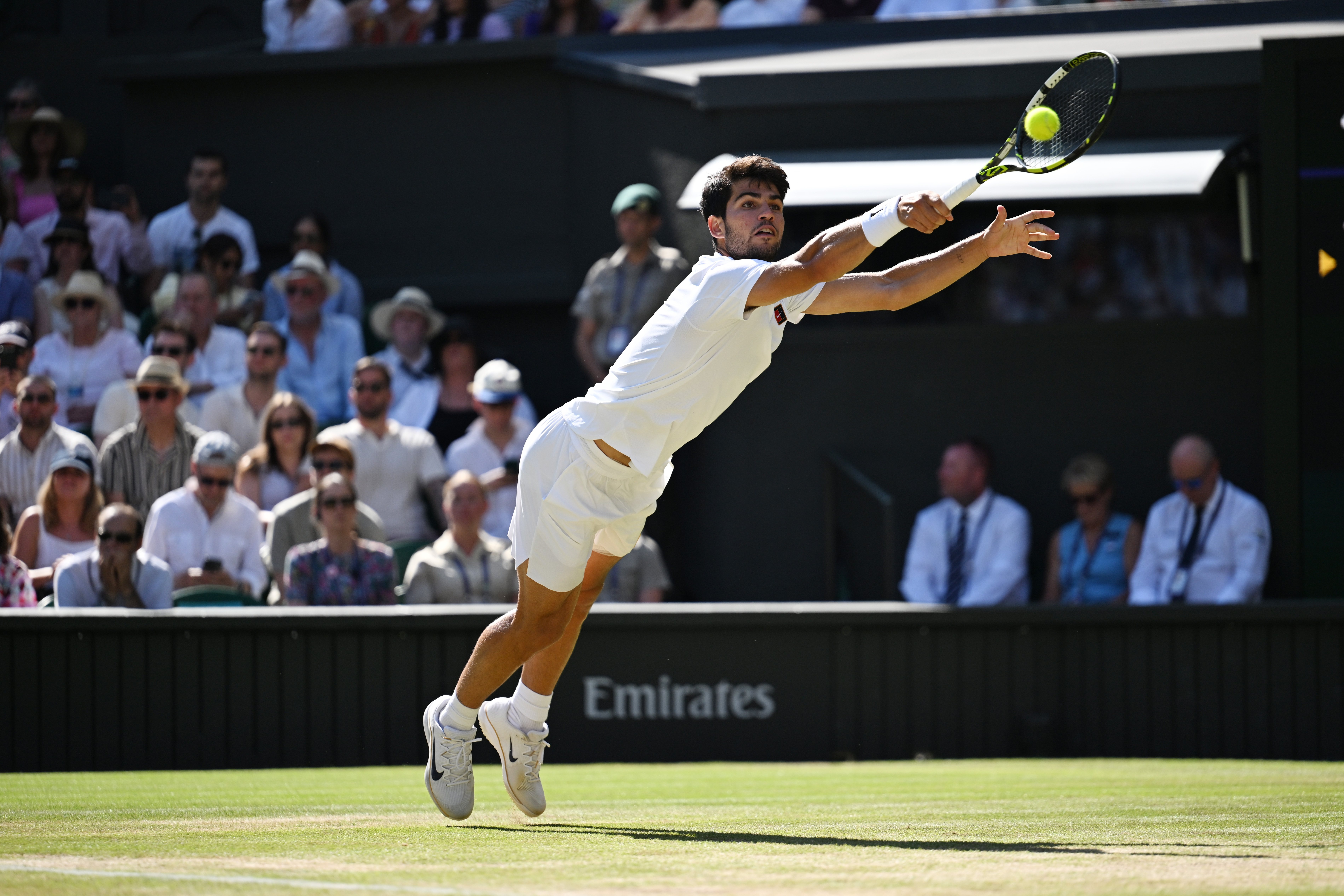 欧洲网球队横扫日本网球队，阿尔卡拉斯三分雨点燃全场