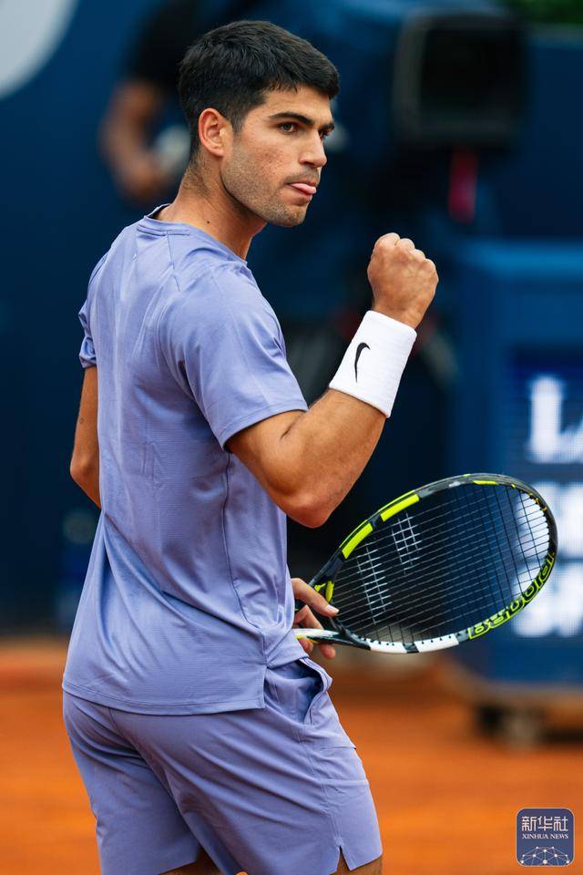 西班牙网球队力克意大利网球队,阿尔卡拉斯绝境逆转 西班牙网球队力克意大利网球队,阿尔卡拉斯绝境逆转