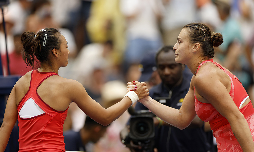 法国网球队翻盘西班牙网球队，西西帕斯三分雨点燃全场