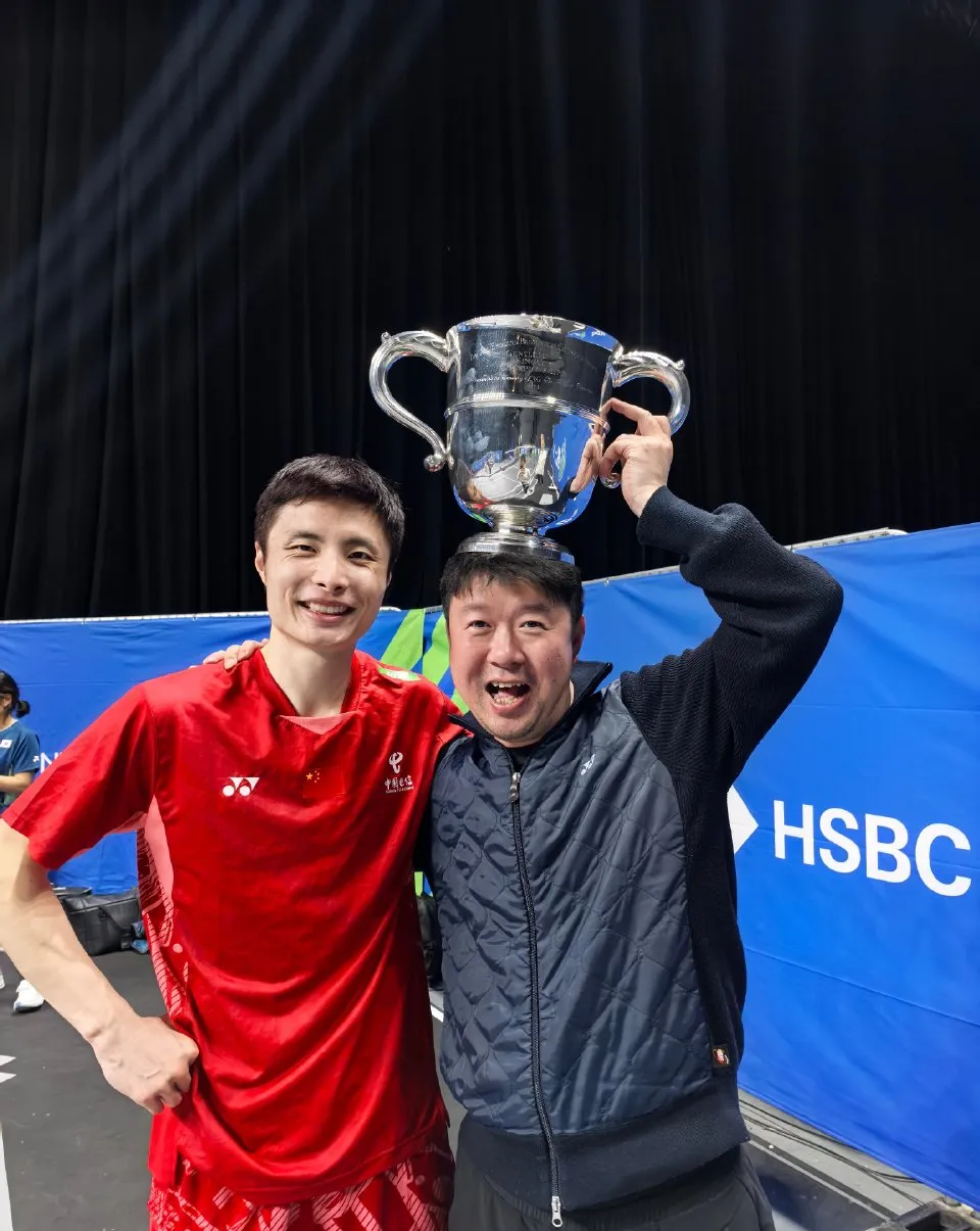 中国队横扫法国队，石宇奇关键制胜