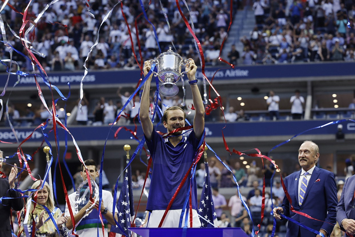 年终总决赛鏖战美网，梅德韦杰夫统治全场