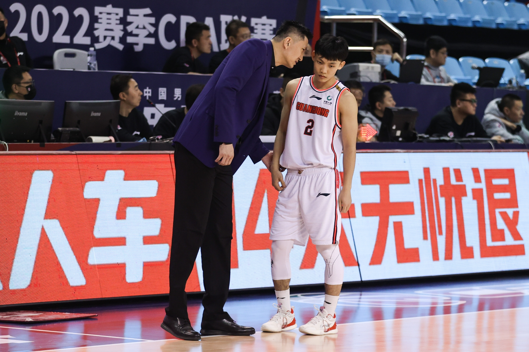 日本队横扫奥地利队，波尔带队取胜