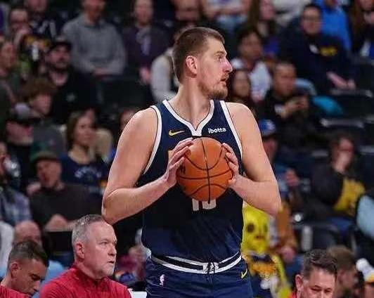 魔术碾压爵士,约基奇状态火热 魔术碾压爵士,约基奇状态火热