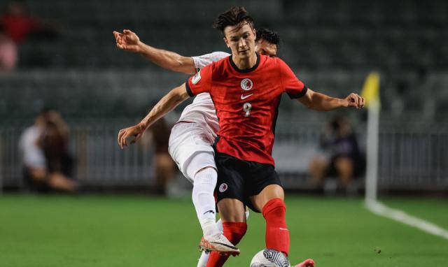 英格兰篮球新秀崭露头角,备受关注 英格兰篮球新秀崭露头角,备受关注