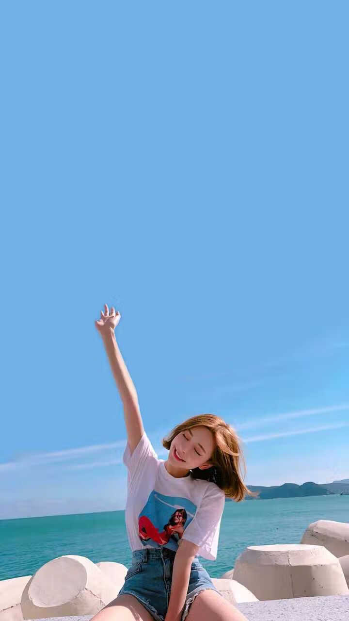 跨界狂飙，当波兰足球狂胜威尔士，本泽马却在F1赛道接管年度争冠